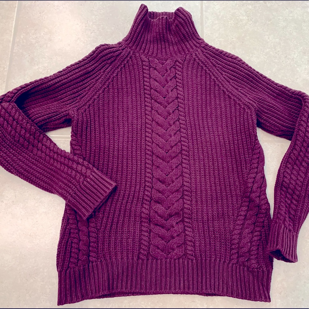 Cable knit Wine LULULEMON Turtleneck Sweater 2